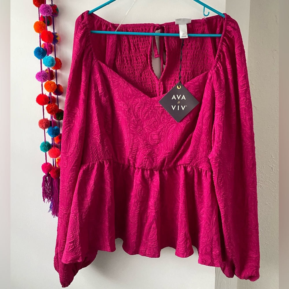 💘NWT Ava & Viv bright pink blouse